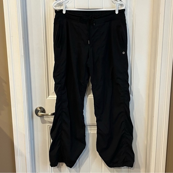 lululemon athletica Pants - LULULEMON LINED studio Dance Pants 10 Tapered cuffs FLAWED **Please read notes**